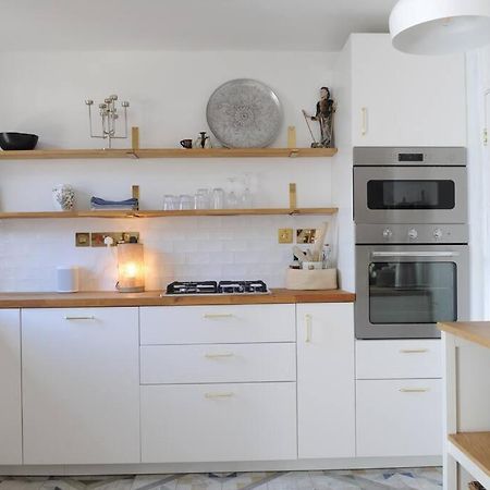 Light Filled Mid- Century 3 Bed Cottage In Dulwich Londra Esterno foto