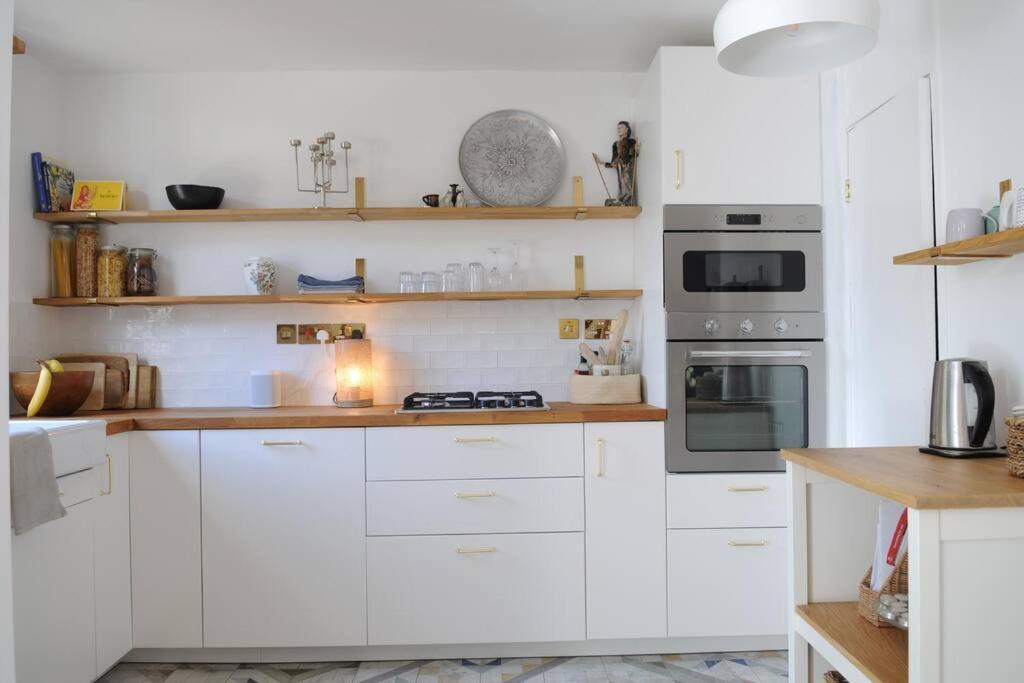 Light Filled Mid- Century 3 Bed Cottage In Dulwich Londra Esterno foto